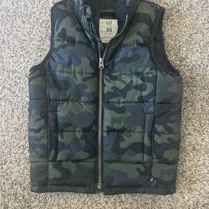 GAP Green Camouflage Puffer Vest
